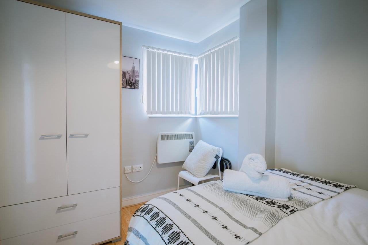 Modern Central Penthouse - 1 Secureparking ลิเวอร์พูล ภายนอก รูปภาพ